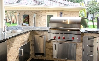 Outdoor Kitchen